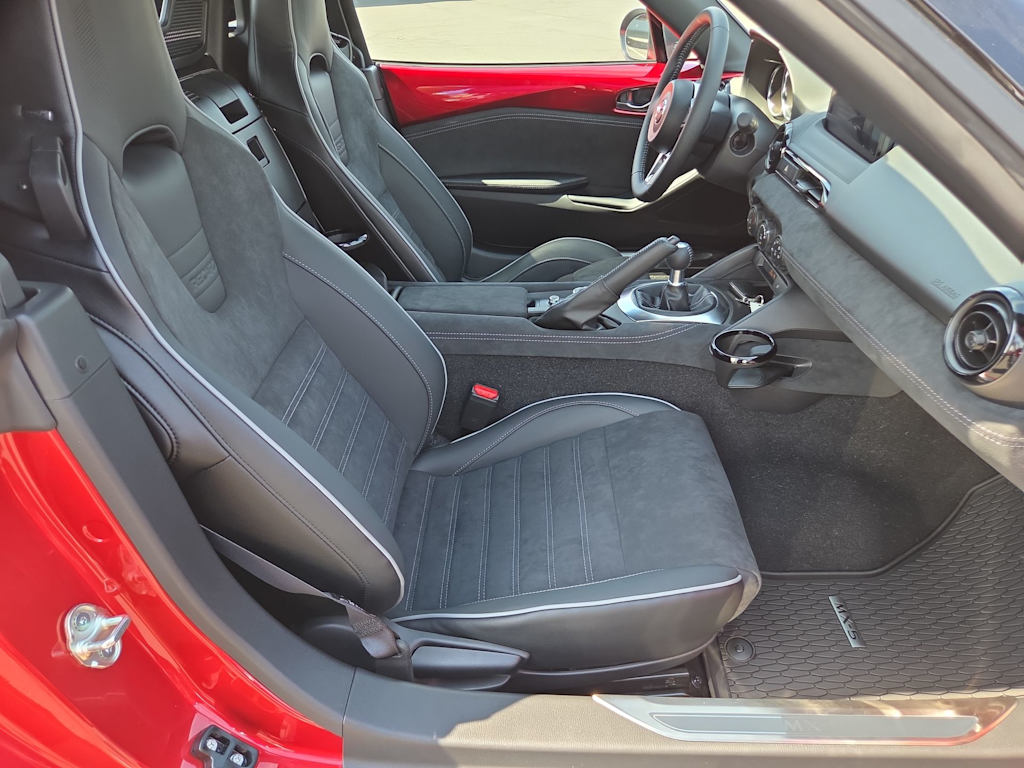 Thumbnail: 2026 Mazda MX-5 Miata - 11
