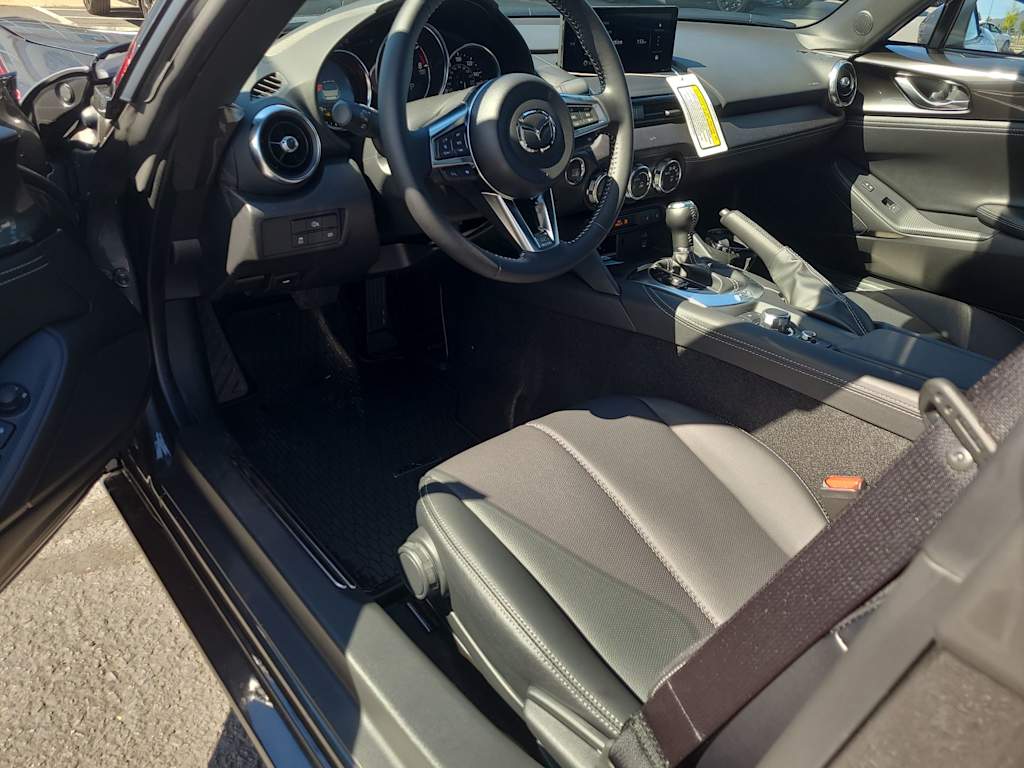 Thumbnail: 2026 Mazda MX-5 Miata - 2