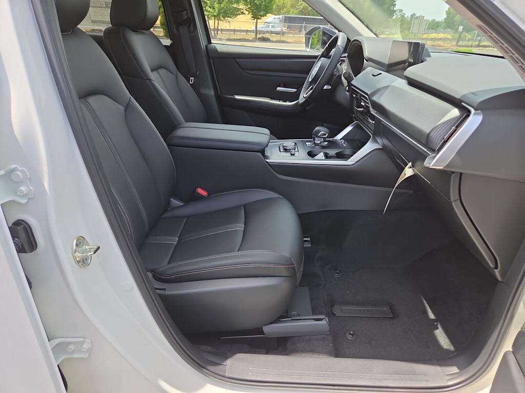 Thumbnail: 2026 Mazda CX-70 - 12