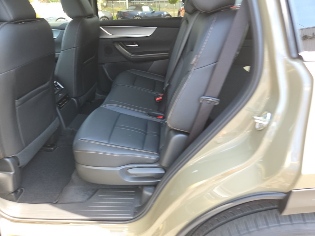 Thumbnail: 2026 Mazda CX-70 - 28