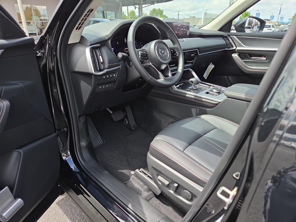 Thumbnail: 2026 Mazda CX-70 - 10
