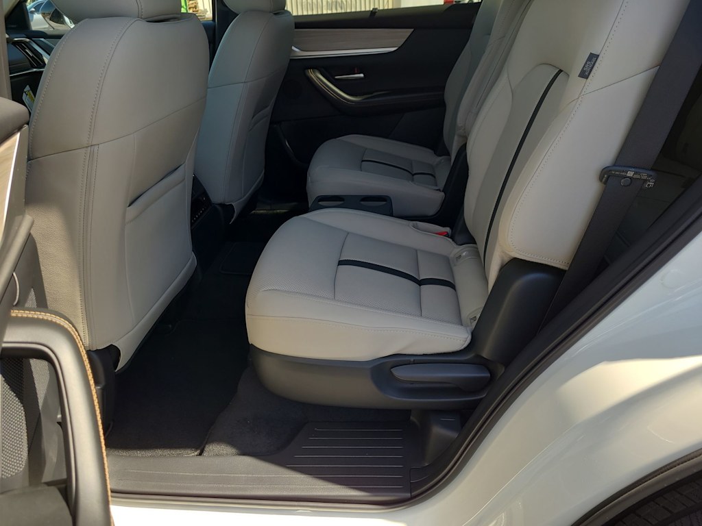 Thumbnail: 2026 Mazda CX-90 - 27