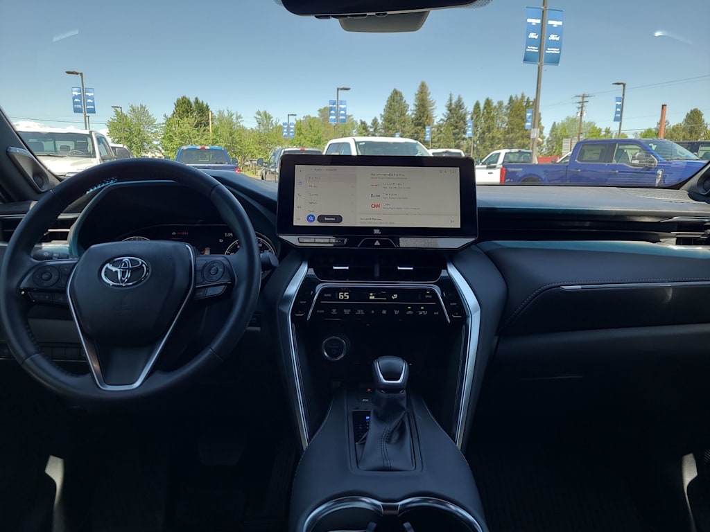Thumbnail: 2023 Toyota Venza - 10