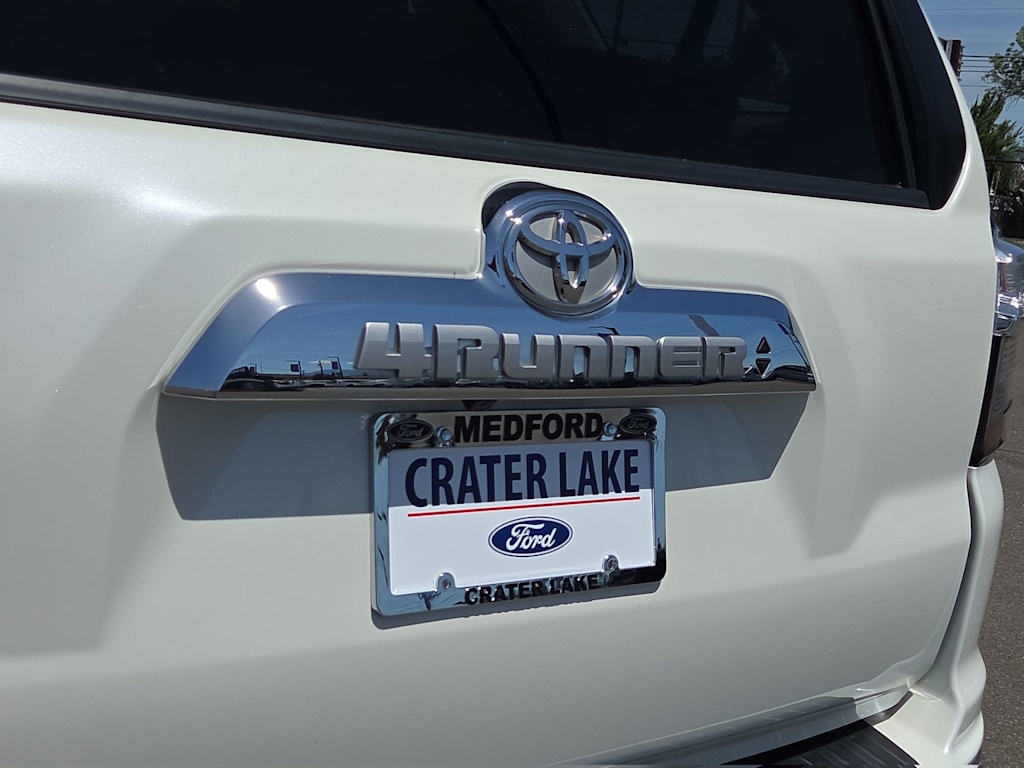 Thumbnail: 2021 Toyota 4Runner - 18