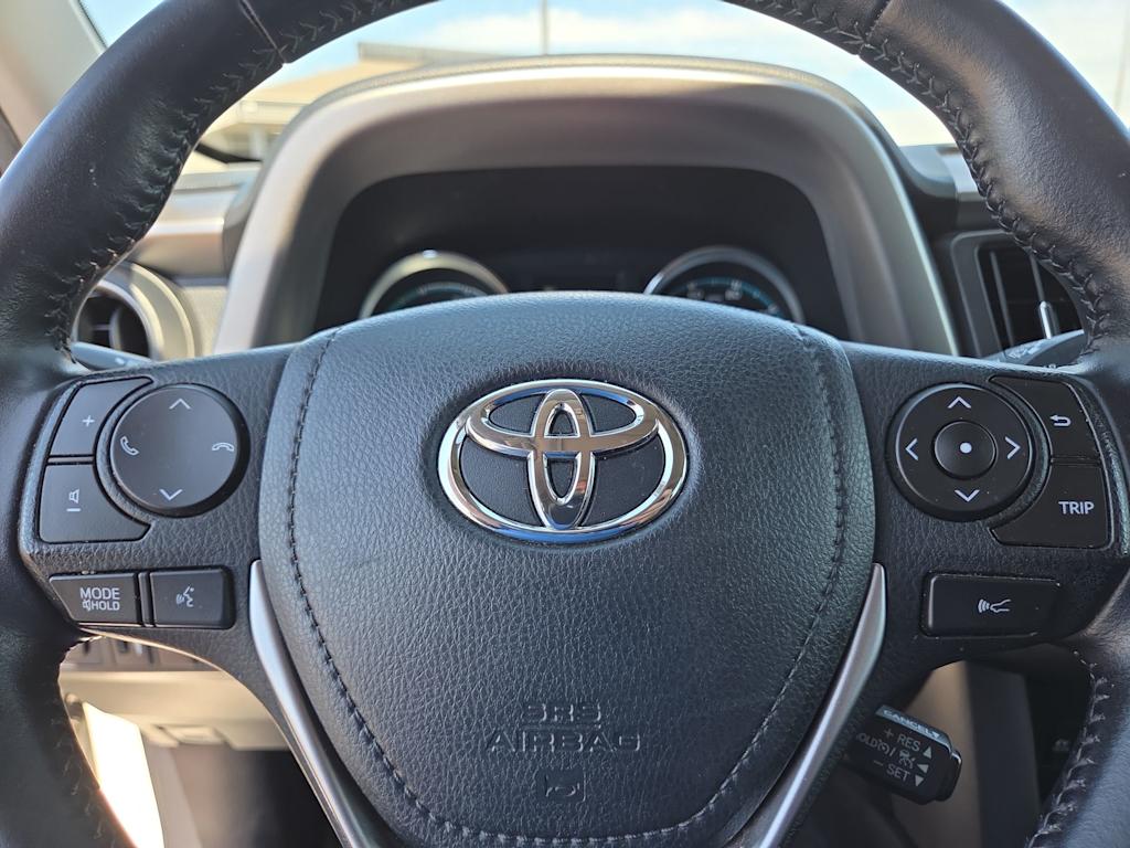Thumbnail: 2016 Toyota RAV4 - 28