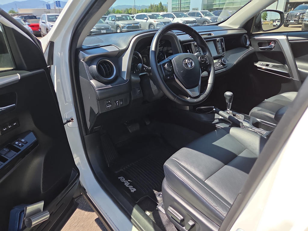 Thumbnail: 2016 Toyota RAV4 - 2