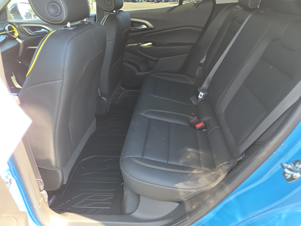 Thumbnail: 2025 Chevrolet Trax - 25
