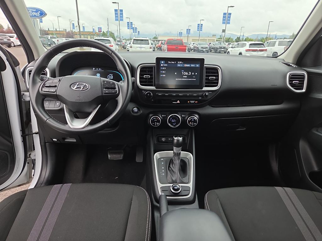 Thumbnail: 2025 Hyundai Venue - 9