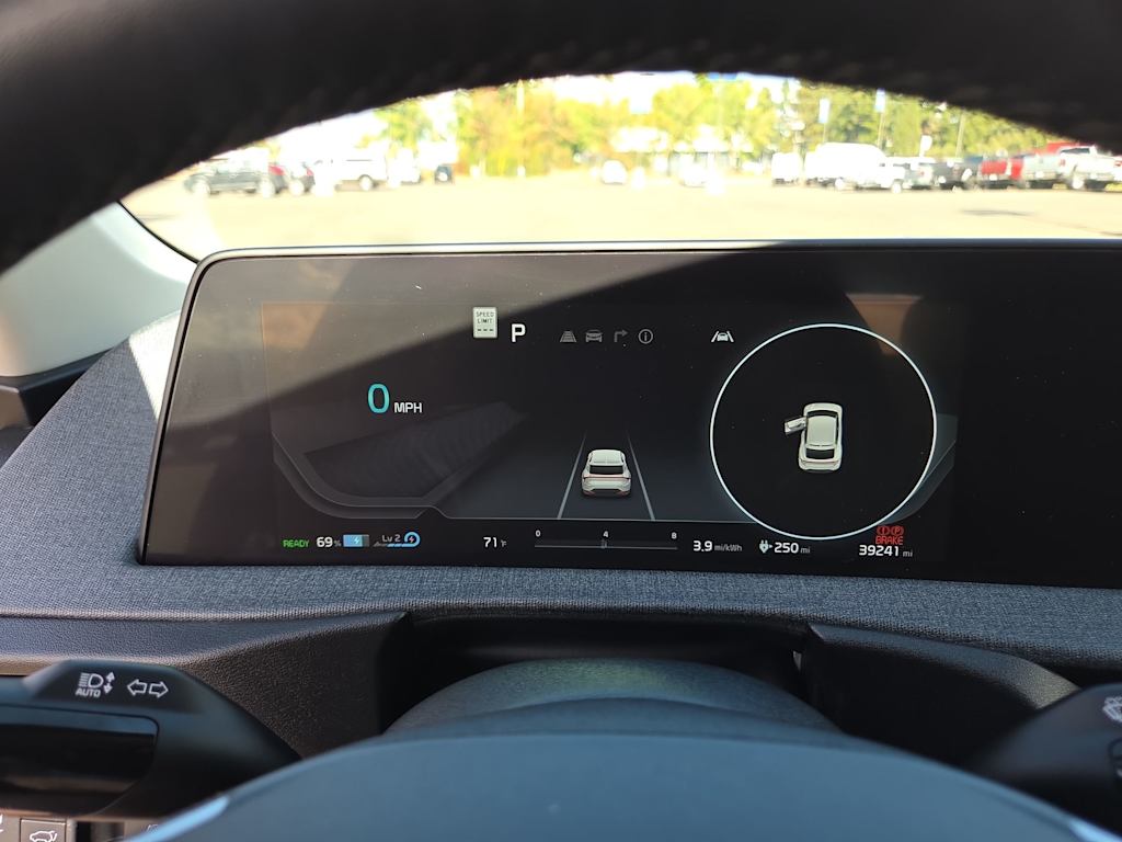 Thumbnail: 2022 Kia EV6 - 15