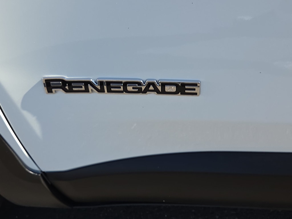 Thumbnail: 2023 Jeep Renegade - 7