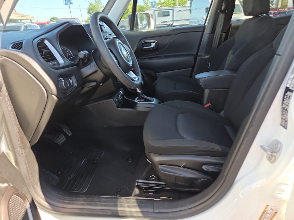 Thumbnail: 2023 Jeep Renegade - 11