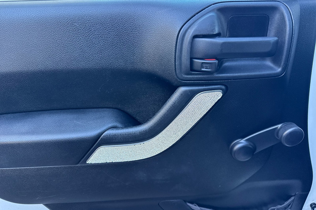 Thumbnail: 2013 Jeep Wrangler - 22