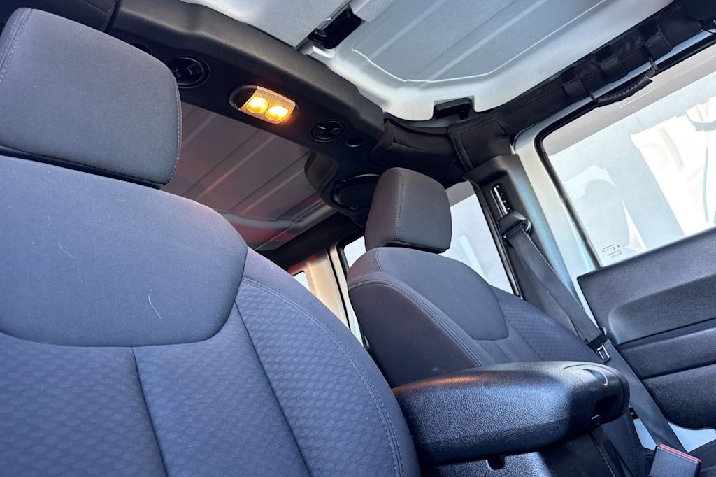 Thumbnail: 2013 Jeep Wrangler - 11