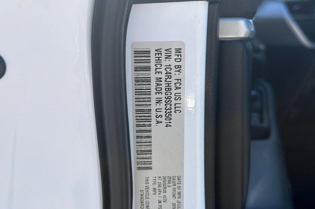 Thumbnail: 2025 Jeep Grand Cherokee - 15