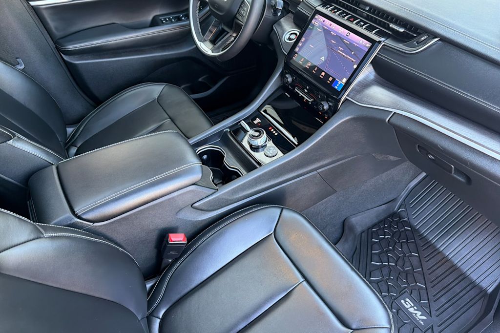 Thumbnail: 2025 Jeep Grand Cherokee - 11