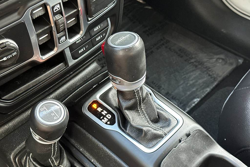 Thumbnail: 2020 Jeep Gladiator - 13