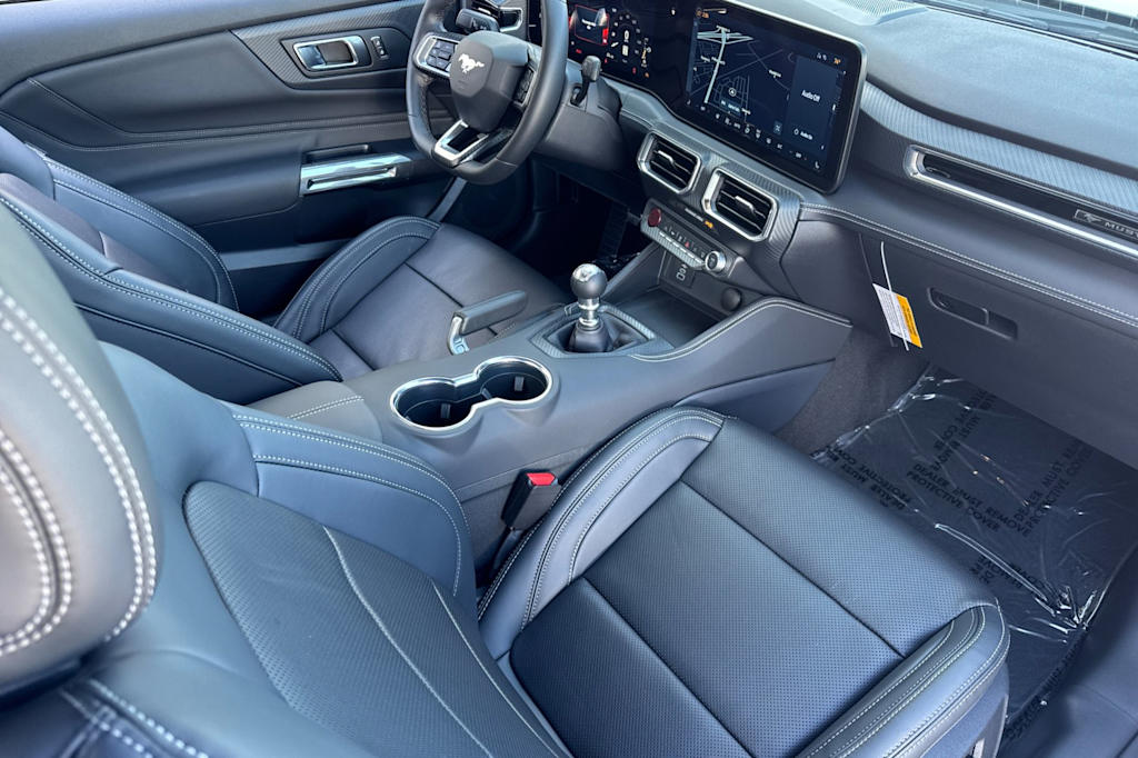 Thumbnail: 2025 Ford Mustang - 10