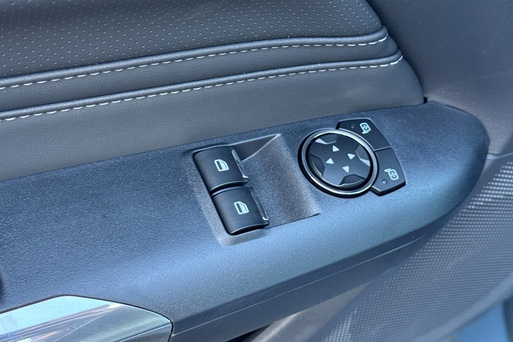 Thumbnail: 2025 Ford Mustang - 21