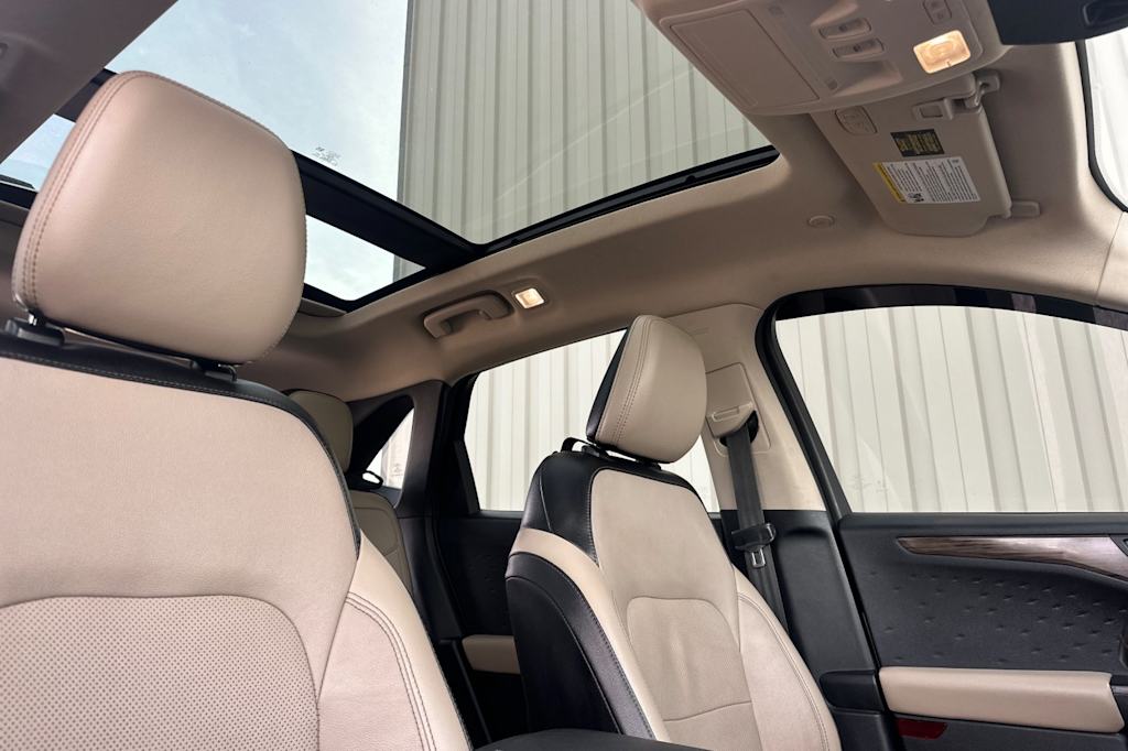 Thumbnail: 2020 Ford Escape - 22