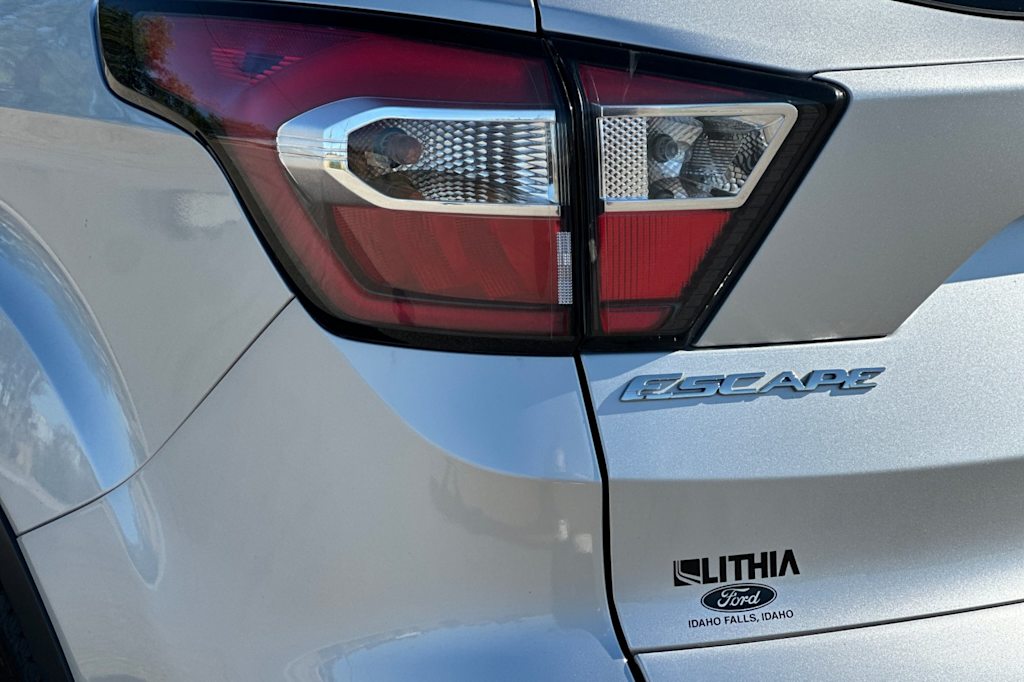 Thumbnail: 2017 Ford Escape - 29