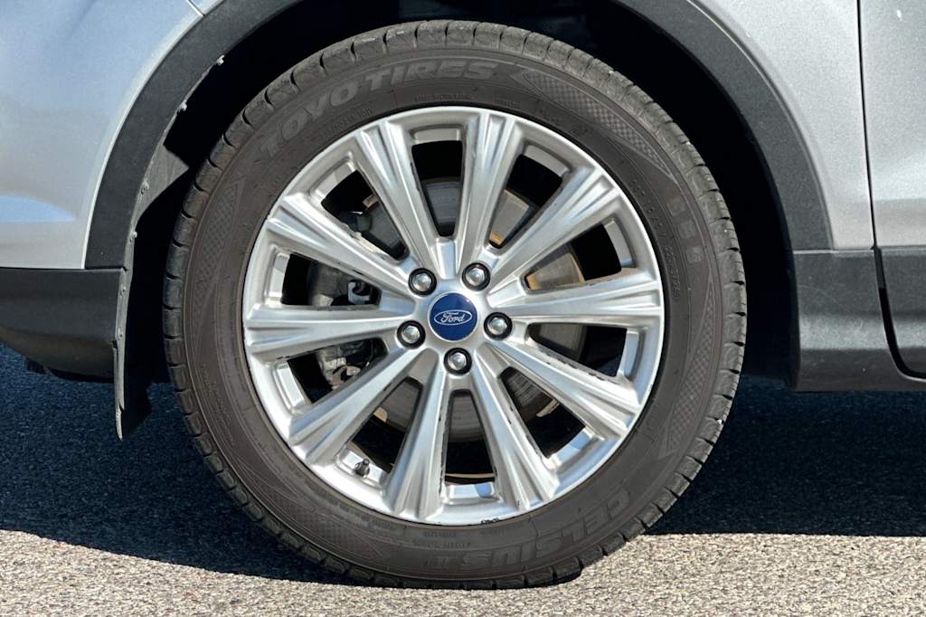 Thumbnail: 2017 Ford Escape - 7