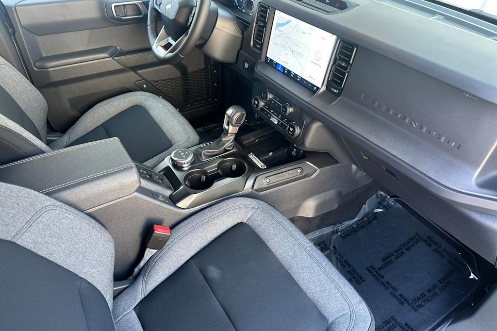 Thumbnail: 2025 Ford Bronco - 10