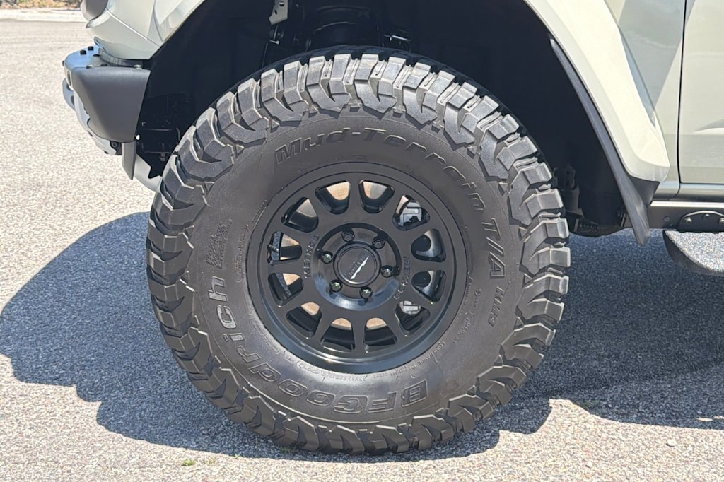 Thumbnail: 2026 Ford Bronco - 7