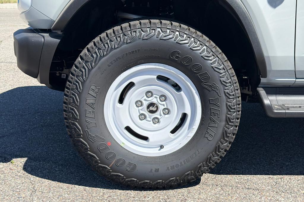 Thumbnail: 2026 Ford Bronco - 7