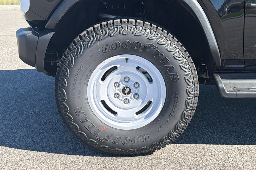 Thumbnail: 2026 Ford Bronco - 7