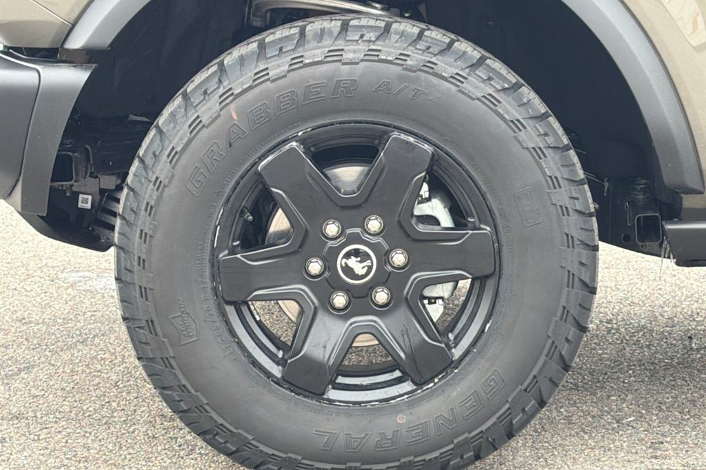 Thumbnail: 2025 Ford Bronco - 7