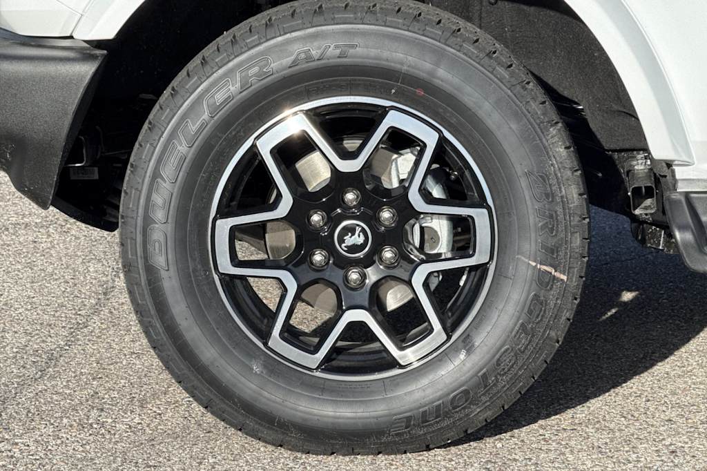 Thumbnail: 2025 Ford Bronco - 7