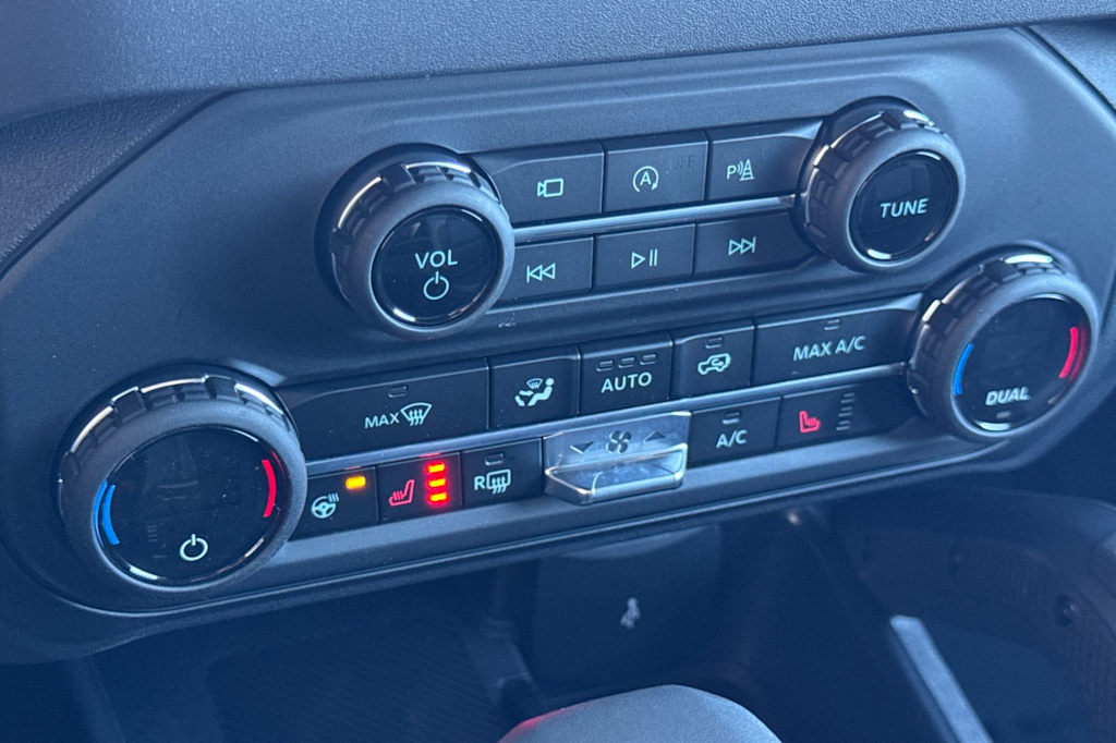 Thumbnail: 2025 Ford Bronco - 24