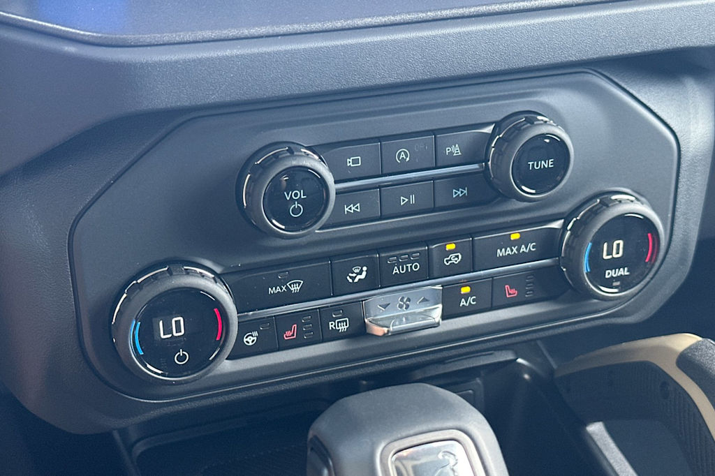 Thumbnail: 2025 Ford Bronco - 25