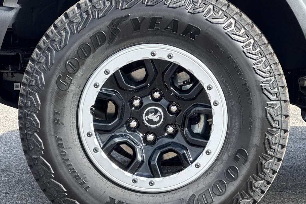 Thumbnail: 2025 Ford Bronco - 7