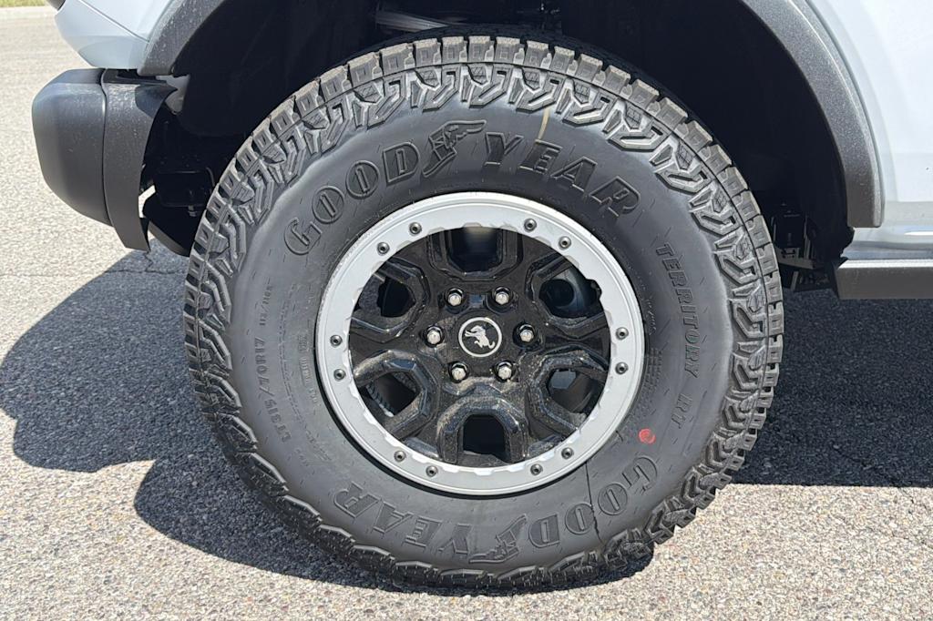 Thumbnail: 2026 Ford Bronco - 6