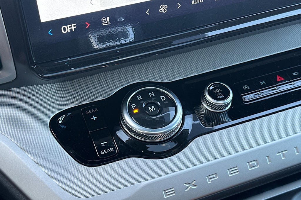 Thumbnail: 2025 Ford Expedition MAX - 27