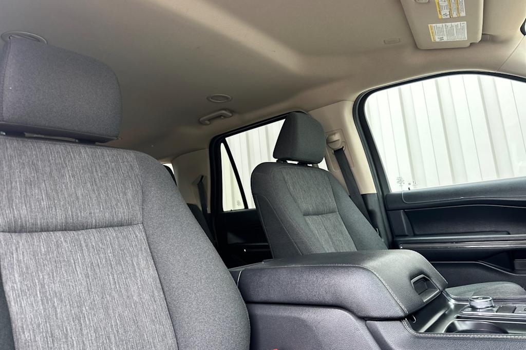 Thumbnail: 2023 Ford Expedition MAX - 10