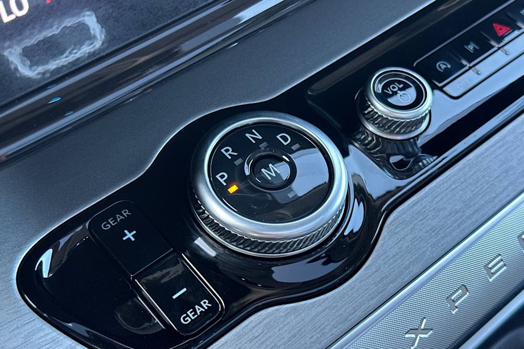 Thumbnail: 2027 Ford Expedition MAX - 25