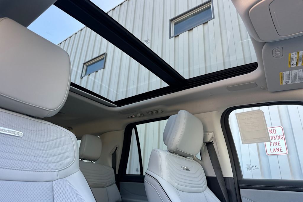 Thumbnail: 2027 Ford Expedition MAX - 21