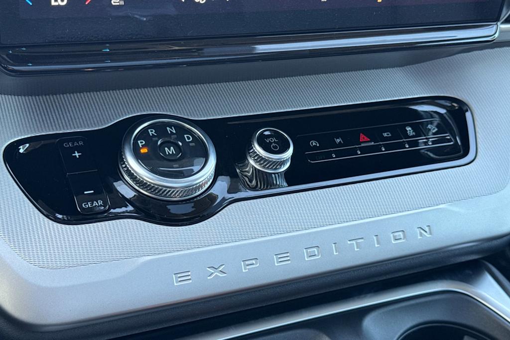 Thumbnail: 2025 Ford Expedition - 24