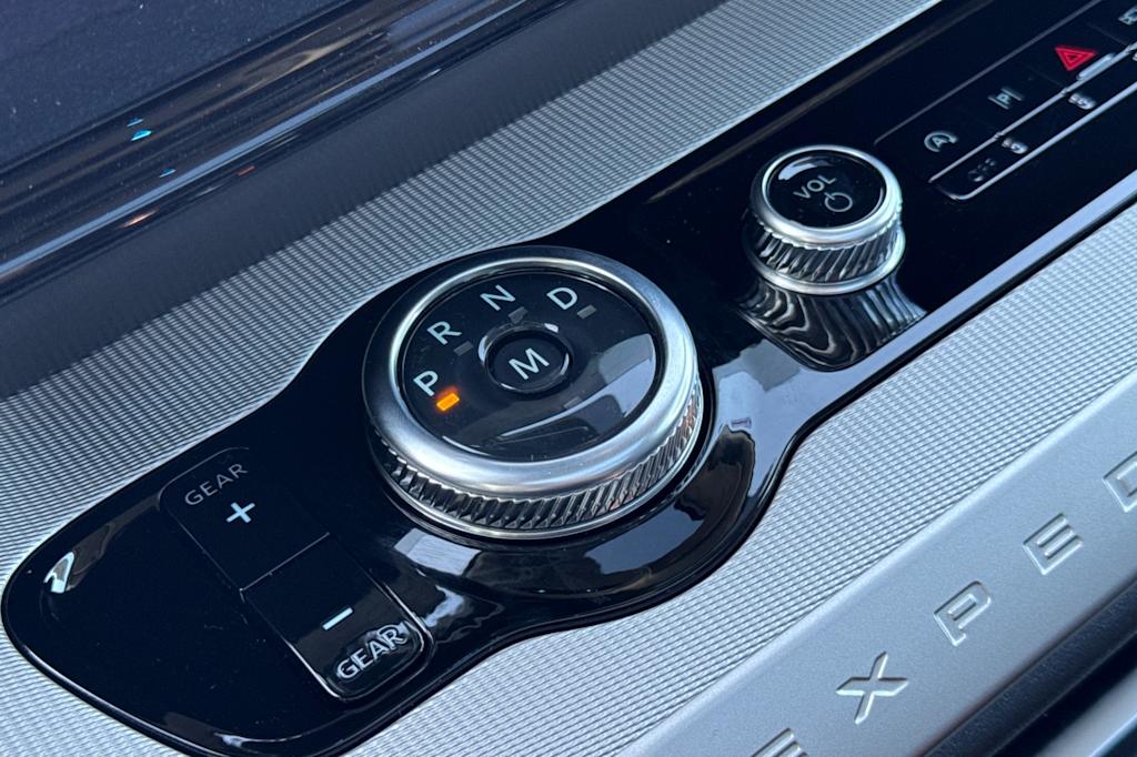 Thumbnail: 2025 Ford Expedition - 25