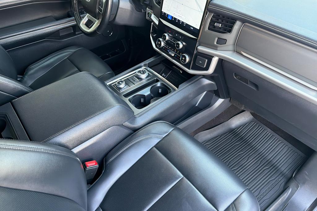 Thumbnail: 2023 Ford Expedition - 9