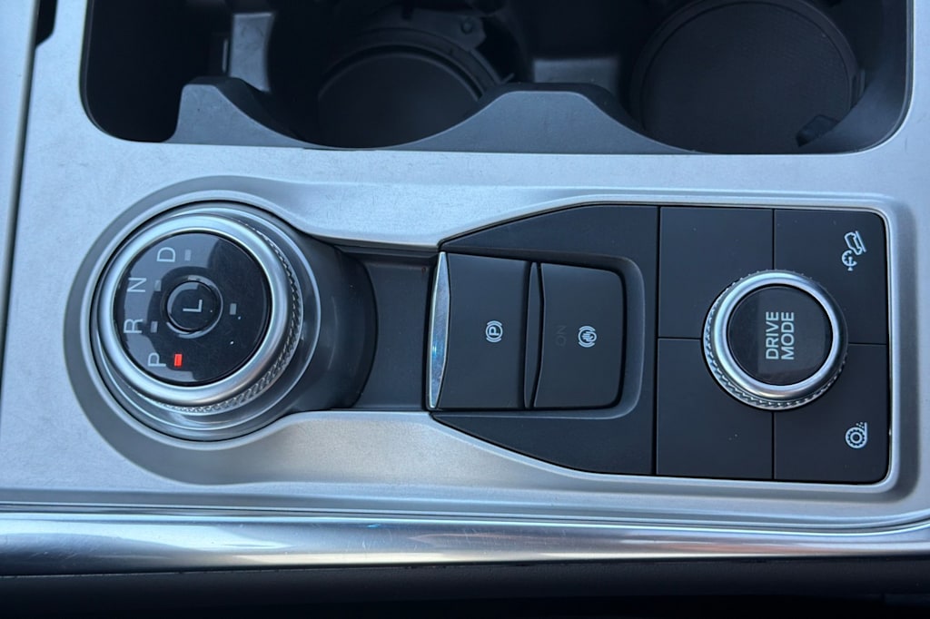 Thumbnail: 2023 Ford Explorer - 26