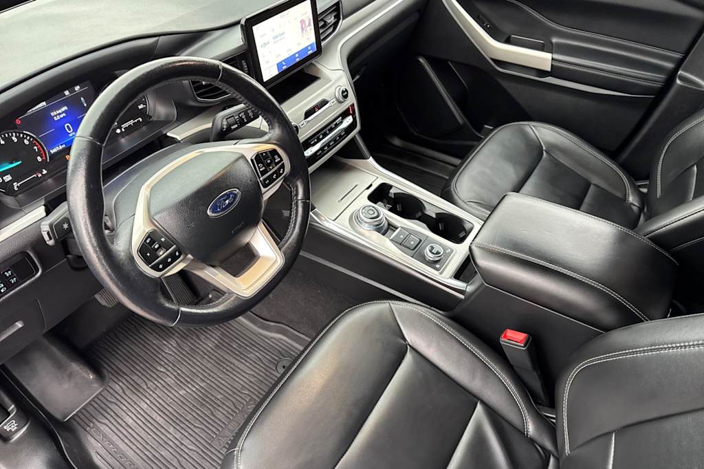 Thumbnail: 2023 Ford Explorer - 8