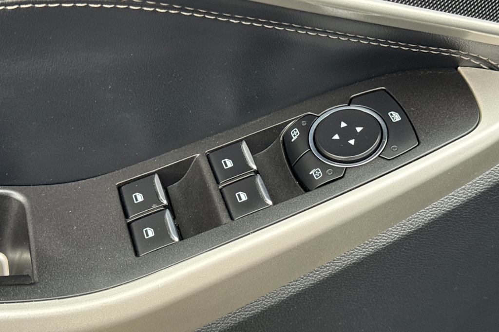 Thumbnail: 2023 Ford Explorer - 21