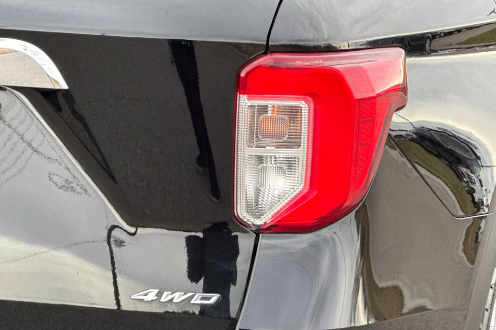 Thumbnail: 2023 Ford Explorer - 28