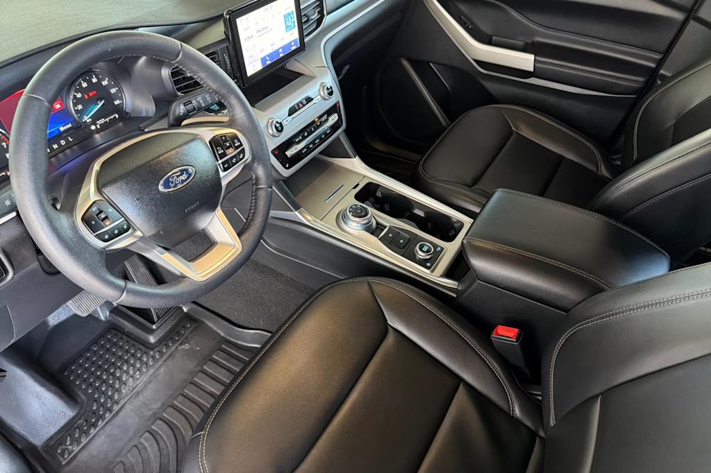 Thumbnail: 2023 Ford Explorer - 8