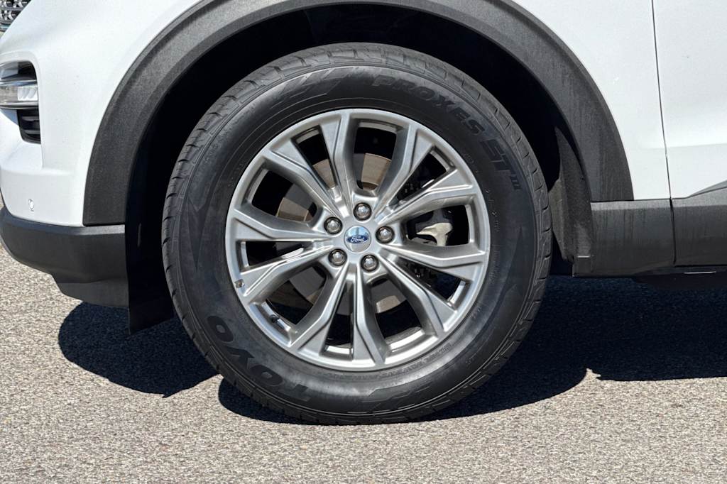 Thumbnail: 2022 Ford Explorer - 6