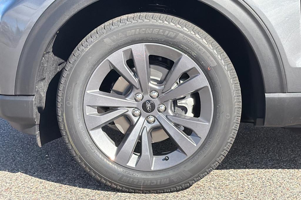 Thumbnail: 2026 Ford Explorer - 8