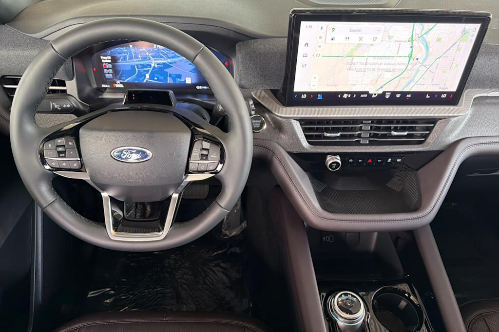 Thumbnail: 2026 Ford Explorer - 8